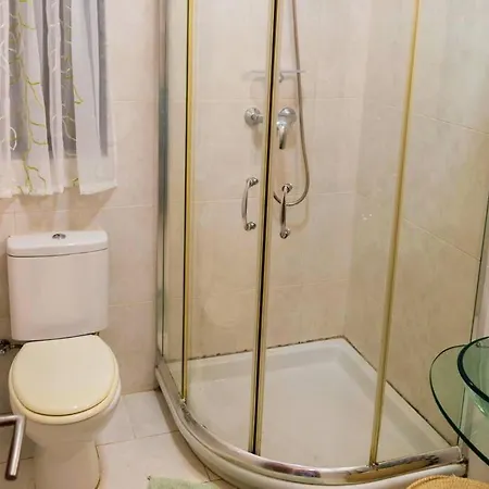 Daire Sea Views Apartment-wifi-sleep 5 Marsaskala