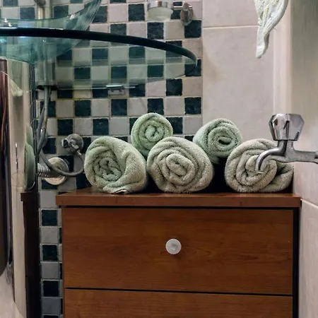 Sea Views Apartment-wifi-sleep 5 Daire *